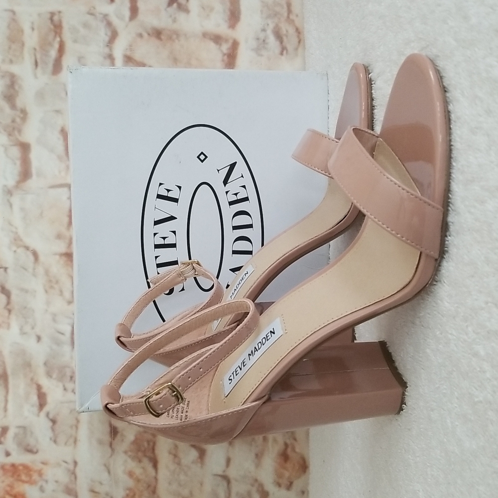 New Steve Madden Carrson Sandals